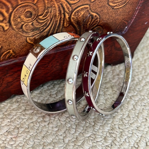 Set of 3 Silver Toned Coach bangle bracelets - Picture 1 of 9